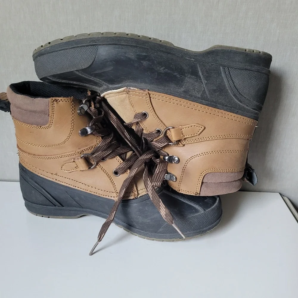 Magellan Outdoors Duck Boots Boys 4 Brown Fair Winter Rain Rugged Gorpcore